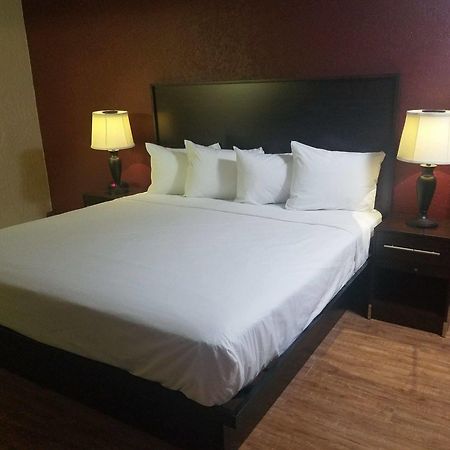 Motel 6 San Antonio Tx I 35 North Corridor المظهر الخارجي الصورة