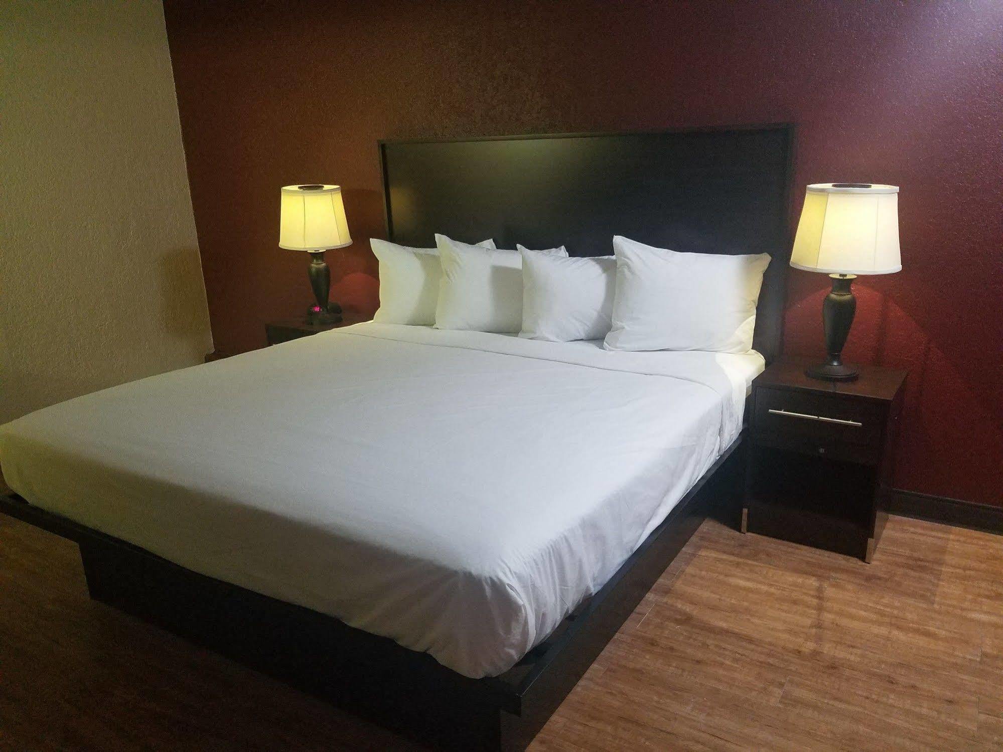 Motel 6 San Antonio Tx I 35 North Corridor المظهر الخارجي الصورة