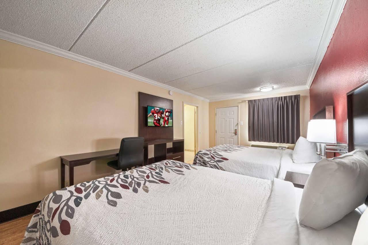 Motel 6 San Antonio Tx I 35 North Corridor المظهر الخارجي الصورة