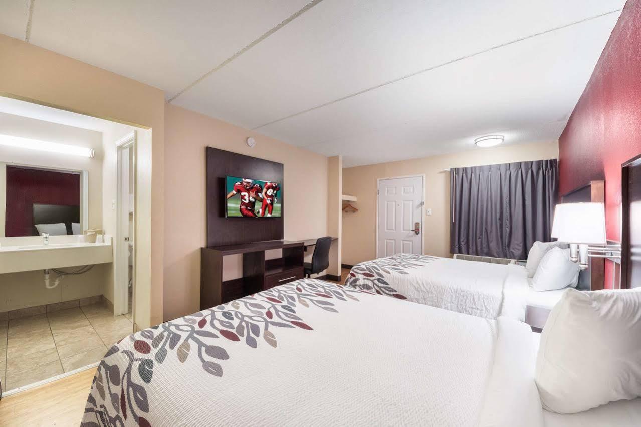 Motel 6 San Antonio Tx I 35 North Corridor المظهر الخارجي الصورة